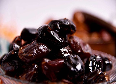 تصویر 3 از خرما مضافتی مجلسی اعلا با ظاهر درخشان و شیرینی بالا